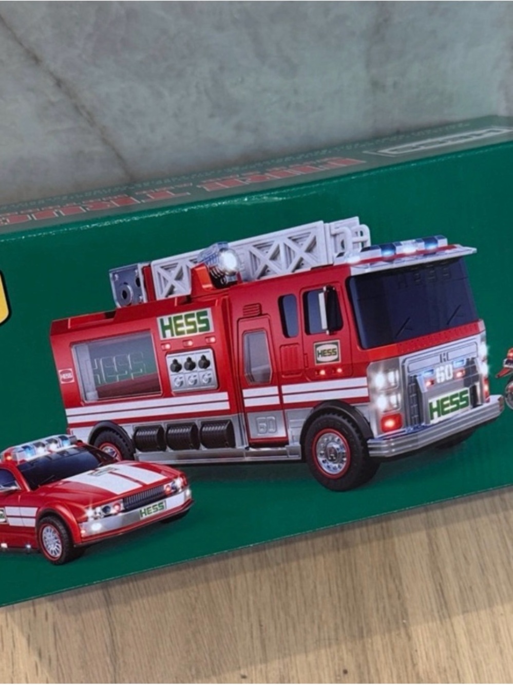 Hess Truck 60th anniversary edition Set NWT